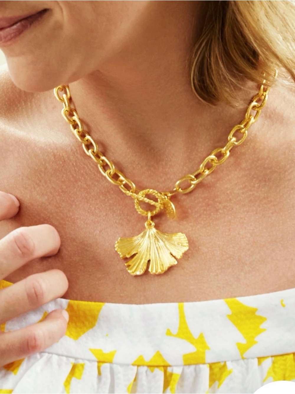 Susan Shaw Gold Ginkgo Toggle Chain Necklace - NWT
